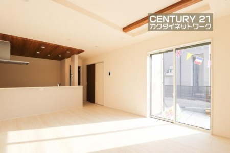 rO@獷ޗzrOł낮Ƒgݍ݂܂B