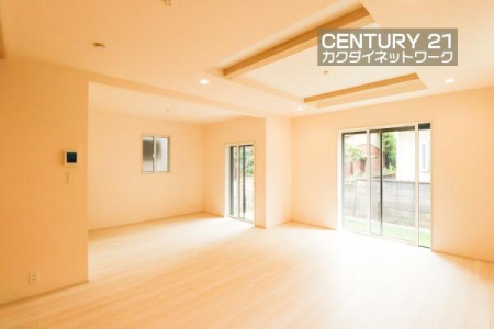 rO@獷ޗzrOł낮Ƒgݍ݂܂B