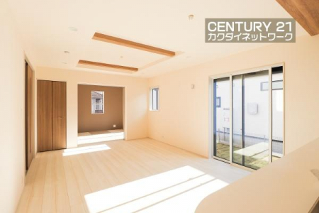 rO@獷ޗzrOł낮Ƒgݍ݂܂B