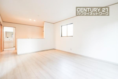 ���r���O�@�J���I�ȃ��r���O�_�C�j���O�ɂ͎��R�ƉƑ��݂�Ȃ��W�܂��Ă��܂��B