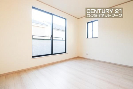 �@�����璍�����z���Ŗ��邢��ԁB�L�X�Ƃ����v���C�x�[�g��ԂŎ����̎��Ԃ��y���߂܂��B