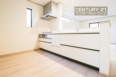 �L�b�`���@���[�L�x�ȃL�b�`���ŁA������������ꂢ�Ɏ��[�B