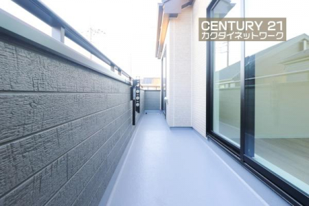 �o���R�j�[�@�����̗z�����~�蒍���A�����ɗz���܂�𐶂ݏo���Ă���܂��B