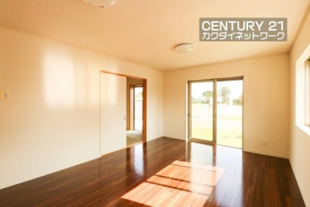 rO@獷ޗzrOł낮Ƒgݍ݂܂B