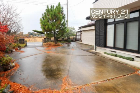 @J[Xy[X5Ȃ̂ŁA䏊LQXgpXy[XƂĊpł܂B
Xy[Xɗ]T̂ŏ~yłB