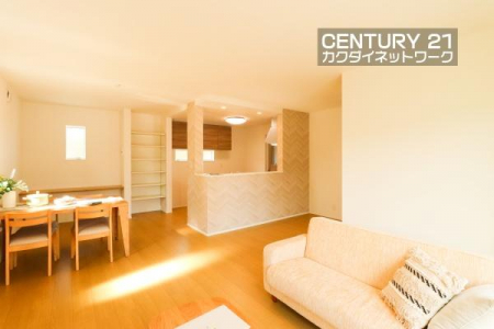 rO@JIȃrO_CjOɂ͎RƉƑ݂ȂW܂Ă܂B