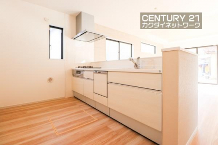 �L�b�`���@���[�L�x�ȃL�b�`���ŁA������������ꂢ�Ɏ��[�B