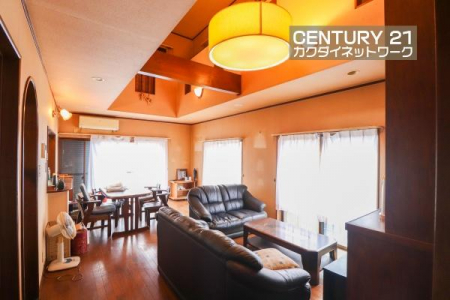 rO@獷ޗzrOł낮Ƒgݍ݂܂B