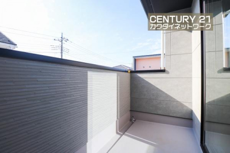 �o���R�j�[�@�����̗z�����~�蒍���A�����ɗz���܂�𐶂ݏo���Ă���܂��B