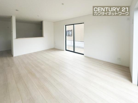 ���r���O�@���r���O�ƃ_�C�j���O�A2�̋�ԋ@�\���������A�I�݂Ɏg�������锭�z���A���C�t�X�^�C���ɐV������Ƃ�������炵�܂��B