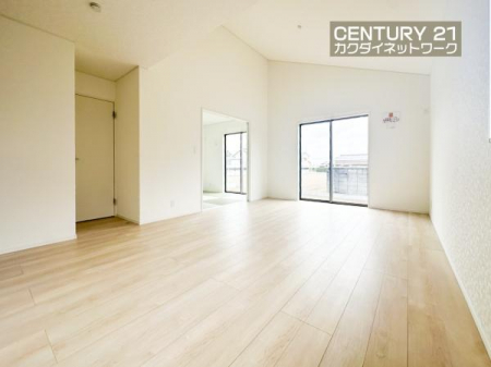 ���r���O�@���r���O�ƃ_�C�j���O�A2�̋�ԋ@�\���������A�I�݂Ɏg�������锭�z���A���C�t�X�^�C���ɐV������Ƃ�������炵�܂��B