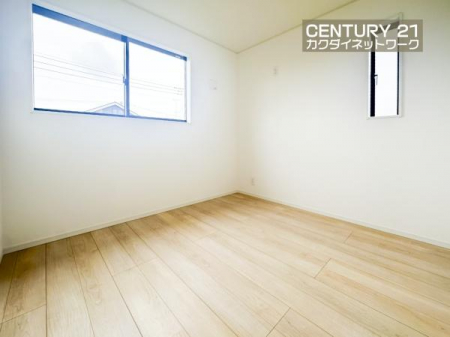 �@�����g�őf�G�ȋ�Ԃ�n��グ���܂��B