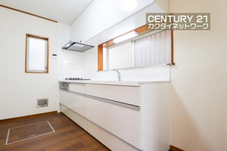 �L�b�`���@���[�L�x�ȃL�b�`���ŁA������������ꂢ�Ɏ��[�B