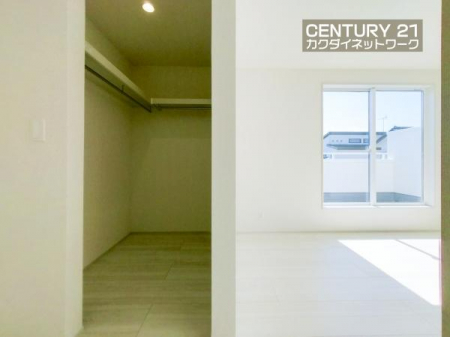 ���[�@����ƕ֗��ȃE�H�[�N�C���N���[�[�b�g�B�G�߂�p�r�ɕ����Ă��g�����������܂��B