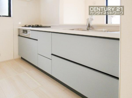 �L�b�`���@���[�L�x�ȃL�b�`���ŁA������������ꂢ�Ɏ��[�B