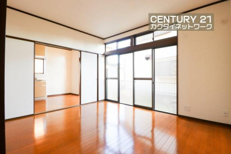 ���r���O�@�����獷�����ޗz�������r���O�ł��낮�Ƒ���g������ݍ��݂܂��B