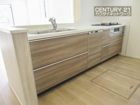 �L�b�`���@���[�L�x�ȃL�b�`���ŁA������������ꂢ�Ɏ��[�B