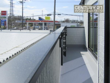 �o���R�j�[�@�����̗z�����~�蒍���A�����ɗz���܂�𐶂ݏo���Ă���܂��B