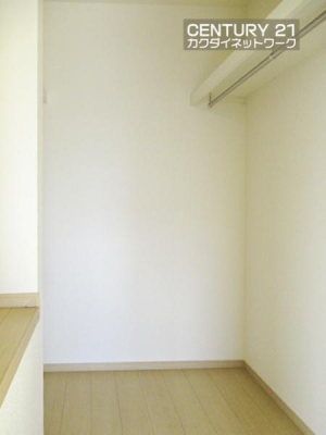 ���[�@����ƕ֗��ȃE�H�[�N�C���N���[�[�b�g�B�G�߂�p�r�ɕ����Ă��g�����������܂��B