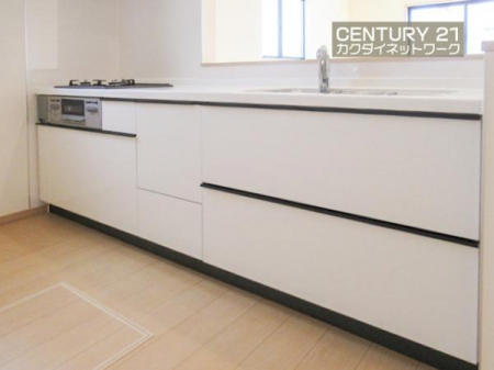 �L�b�`���@���[�L�x�ȃL�b�`���ŁA������������ꂢ�Ɏ��[�B