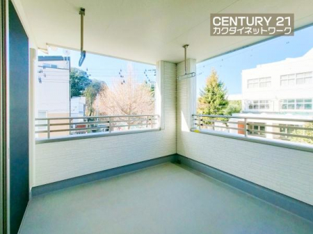 �o���R�j�[�@�����t���̃o���R�j�[�ŋ}�ȉJ�Ő��󕨂��G��Ă��܂��S�z������܂���B