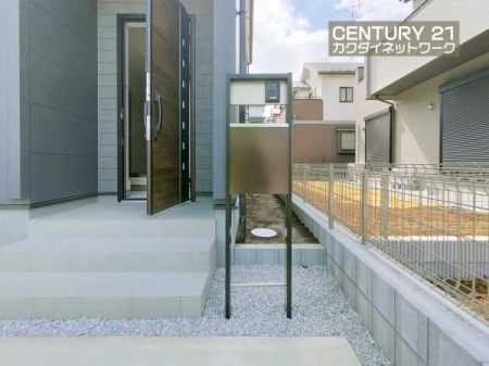 ���ց@�O�ςɍ��킹���|�X�g���j�b�g�B