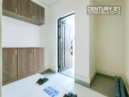 ���ց@�C�ȊO�ɂ��P��R�[�g�����[���鎖���ł��A���ւ����ꂢ�ɂ��g�����������܂��B