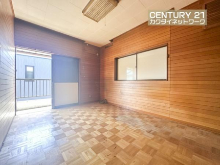 �@�����璍�����z���Ŗ��邢��ԁB