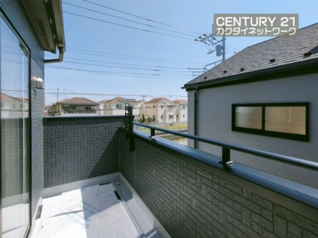 �o���R�j�[�@�����̗z�����~�蒍���A�����ɗz���܂�𐶂ݏo���Ă���܂��B