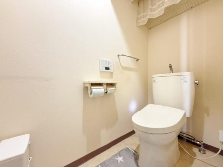 �g�C���@�g�C���ɂ����[�X�y�[�X������A�g�C���b�g�y�[�p�[�Ȃǂ����[�ł��܂��B